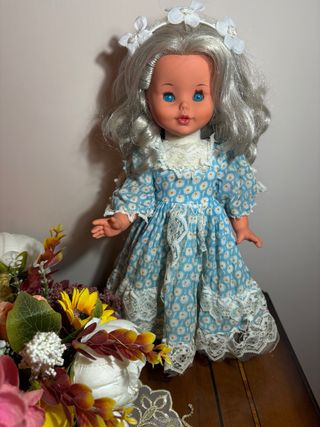 Bambola anni '70 vintage damina furga rara