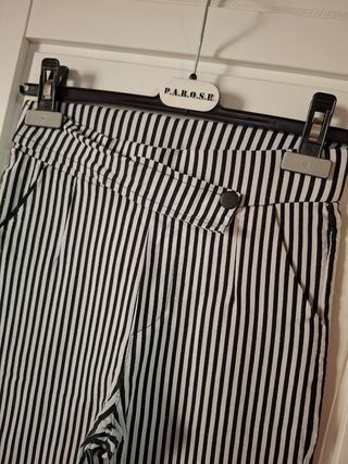 Pantaloni a righe bianco-neri