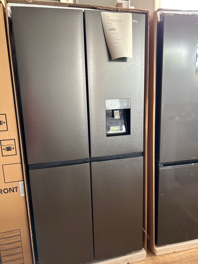 Frigorífico TCL 4 puertas - Metal Cool