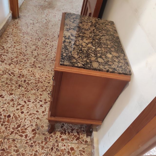 Mesita noche mármol - madera