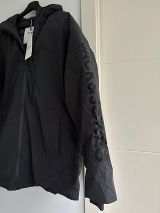 Parka Jack&Jones impermeable a estrenar - Talla L