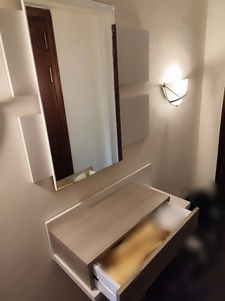 Mueble entrada con espejo