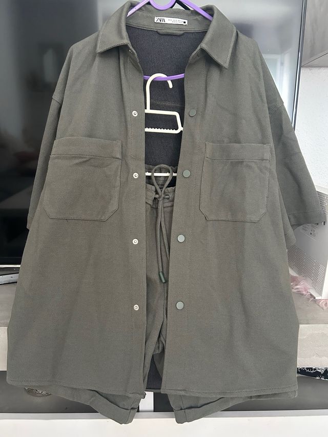 Conjunto Zara verde oliva - Talla camisa S i L