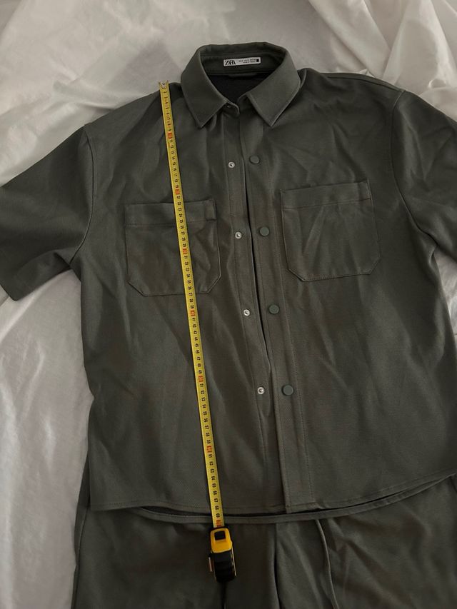 Conjunto Zara verde oliva - Talla camisa S i L