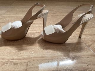 Zapatos EMOYA beige y blanco