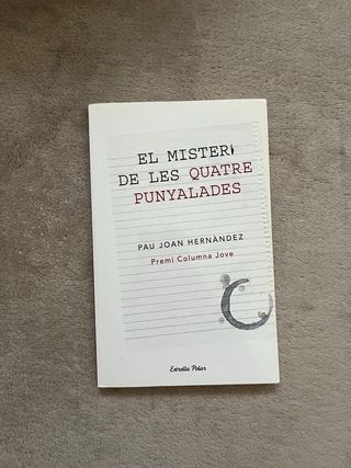 El misteri de les quatre punyalades: Premi Colu...