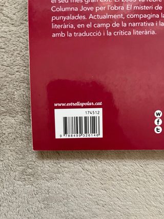 El misteri de les quatre punyalades: Premi Colu...