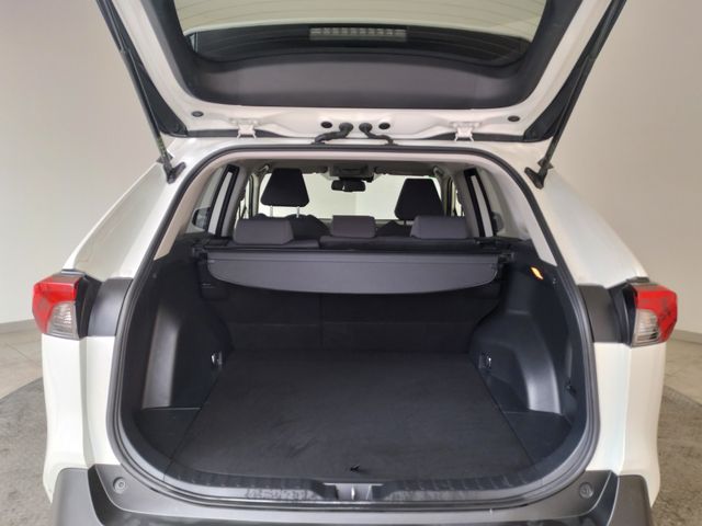 TOYOTA RAV4 220H ADVANCE