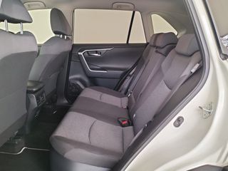 TOYOTA RAV4 220H ADVANCE