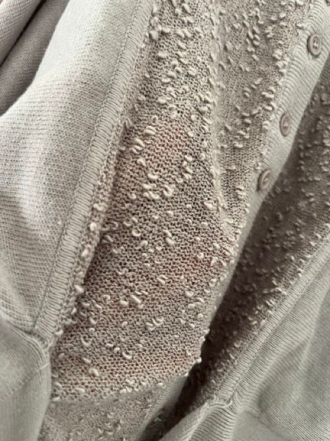 Maglia Grigia con Dettagli