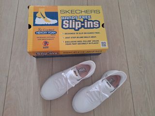 Skechers Hands Free Slip-ins Blancas