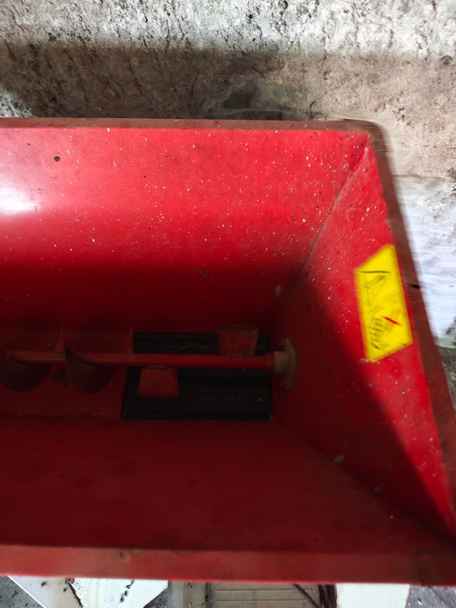 Estrujadora-despalilladora uvas