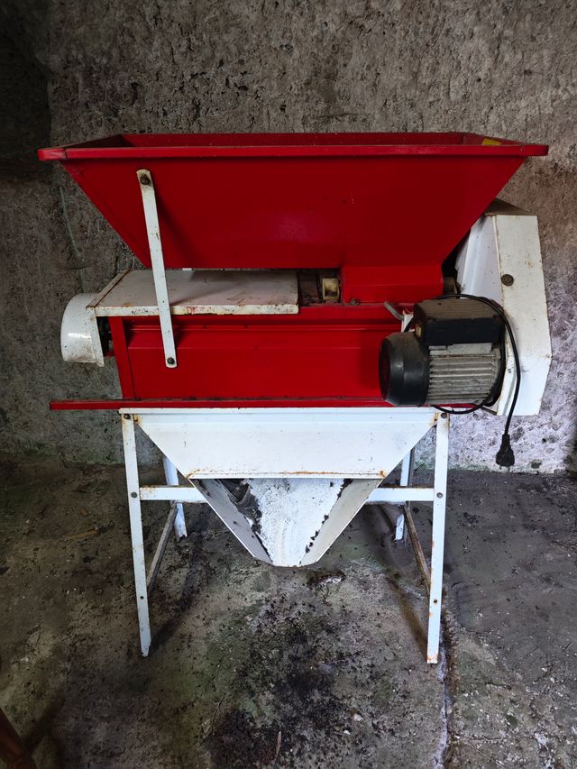 Estrujadora-despalilladora uvas