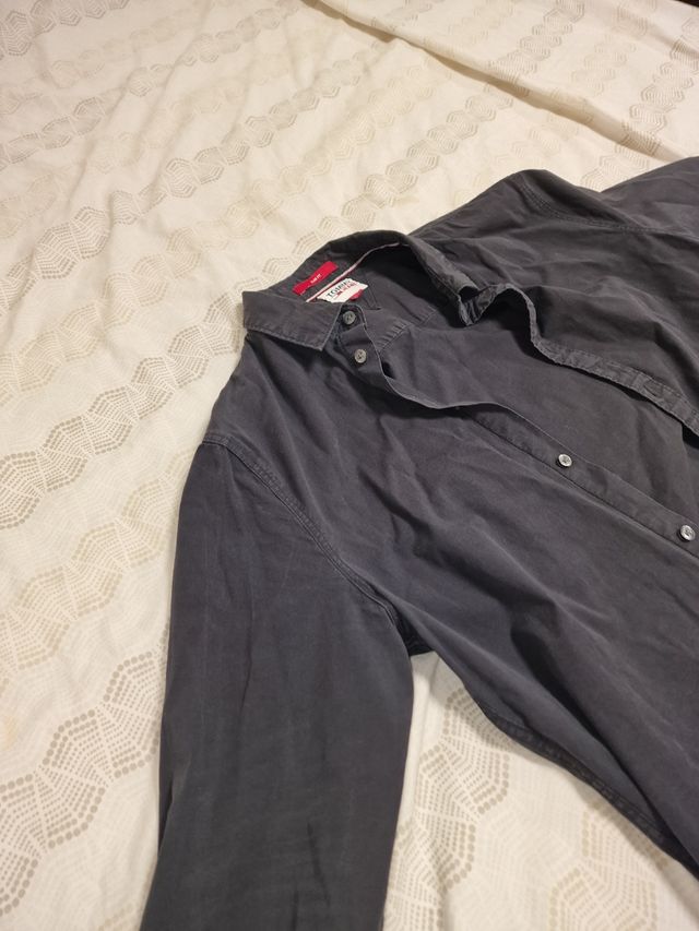 Camisa Tommy Hilfiger negra