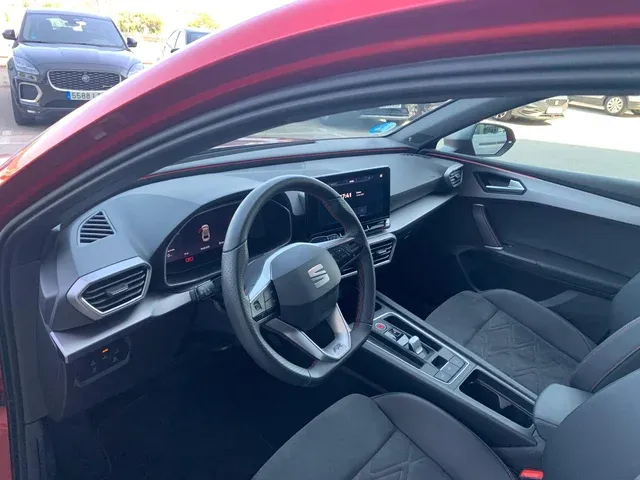 SEAT Leon 2024