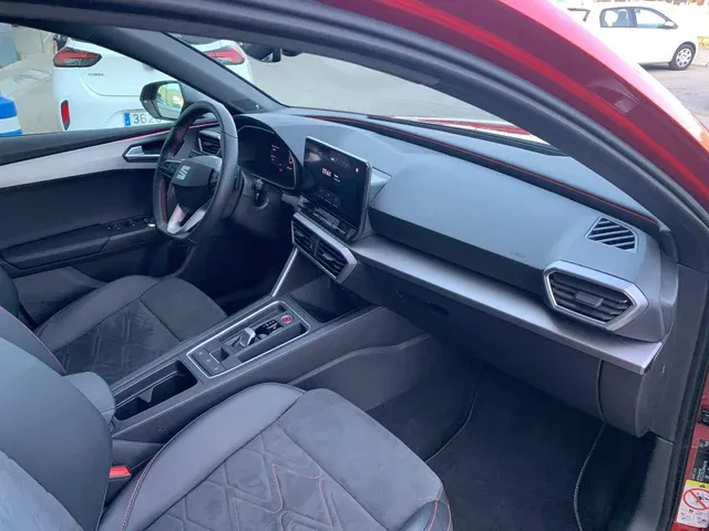SEAT Leon 2024