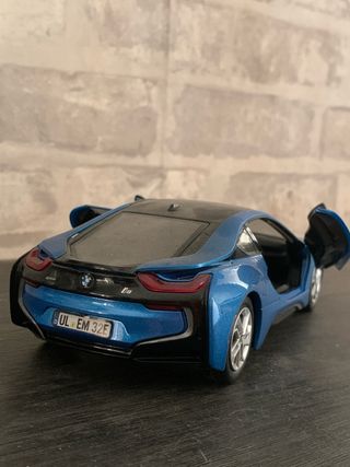 BMW i8 1:24 - Coche de colección