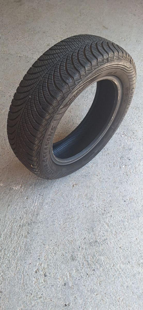 Neumático Goodyear Vector 4Seasons 175/65R15