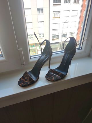 Sandalias Zara - Animal Print