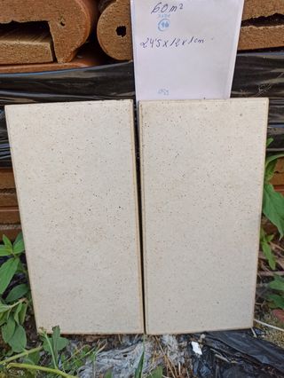 FERROGRES :PELDAÑOS Y AZULEJOS. AUTÉNTICO FERROGR