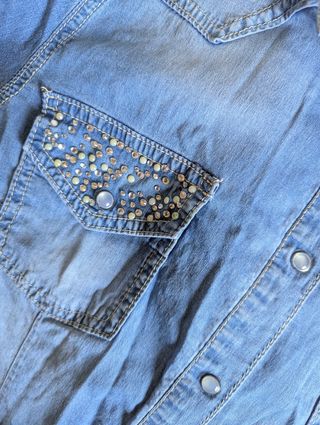Camicia jeans con dettagli