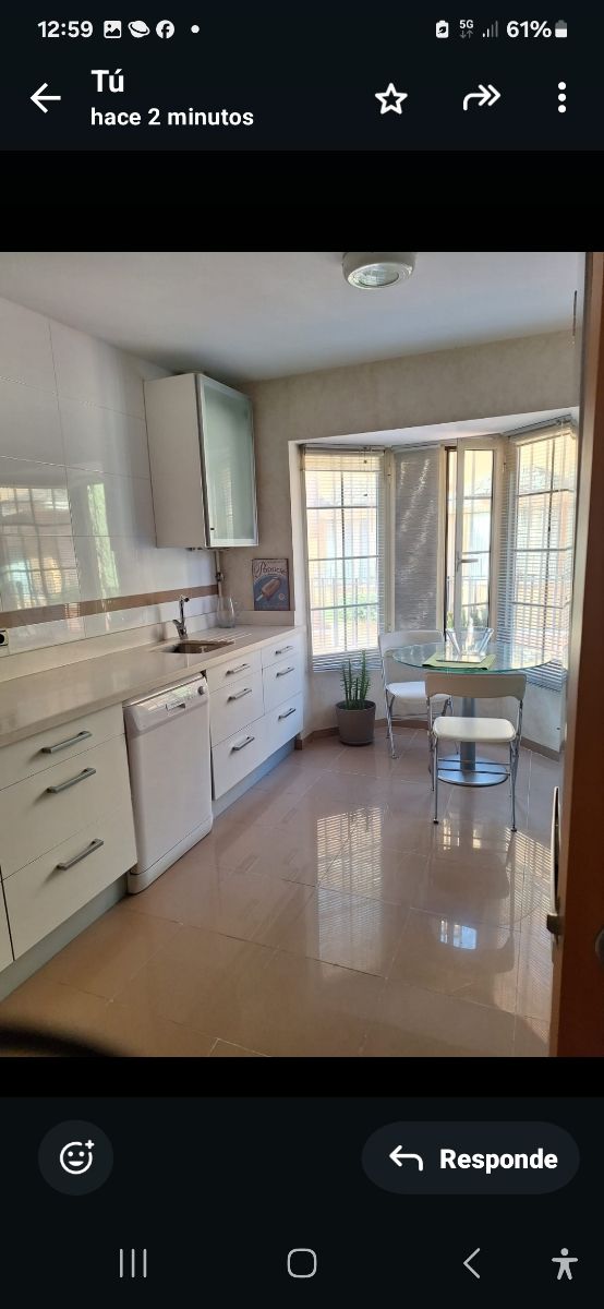 Cocina blanca - encimera y muebles lago 378 largo