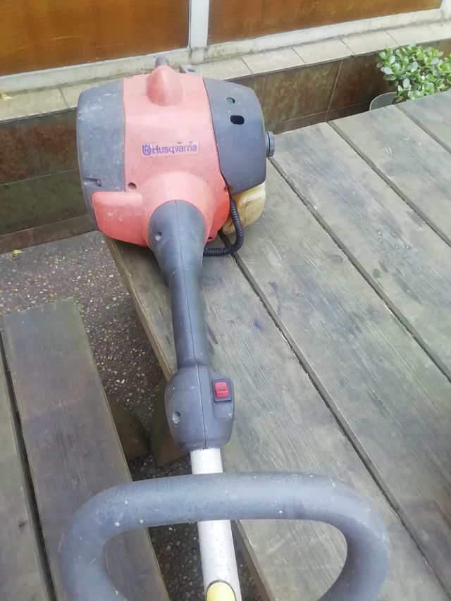 Desbrozadora Husqvarna 128C