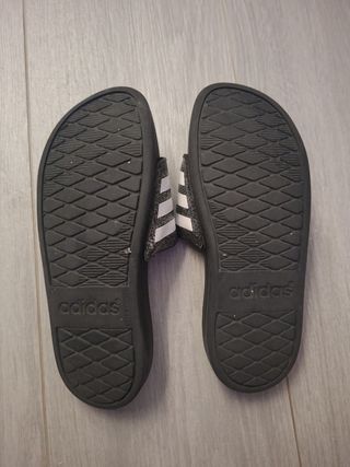 Chanclas Adidas niña talla 35