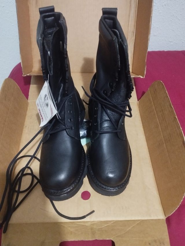 Botas Iturri negras militares