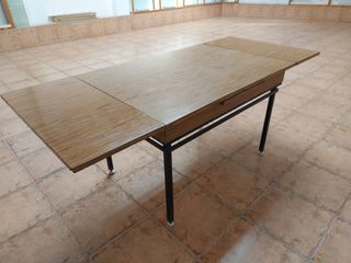 Mesa extensible vintage, larga extendida mide 2m