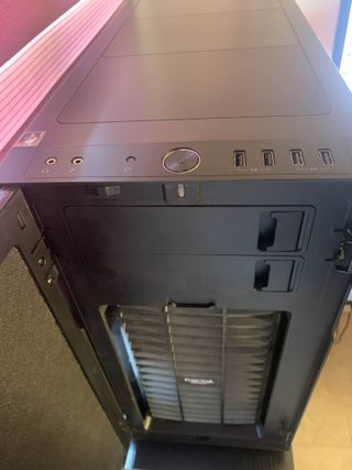 Torre PC Gamer AMD Ryzen - ASUS