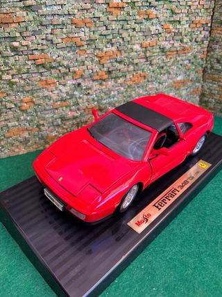 Ferrari 348 TS (1990) – Escala 1:18