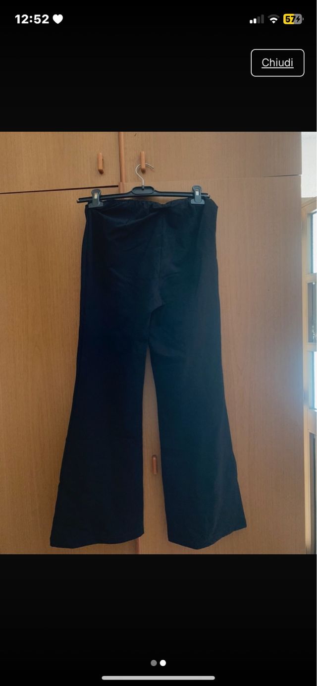 Pantaloni a zampa neri