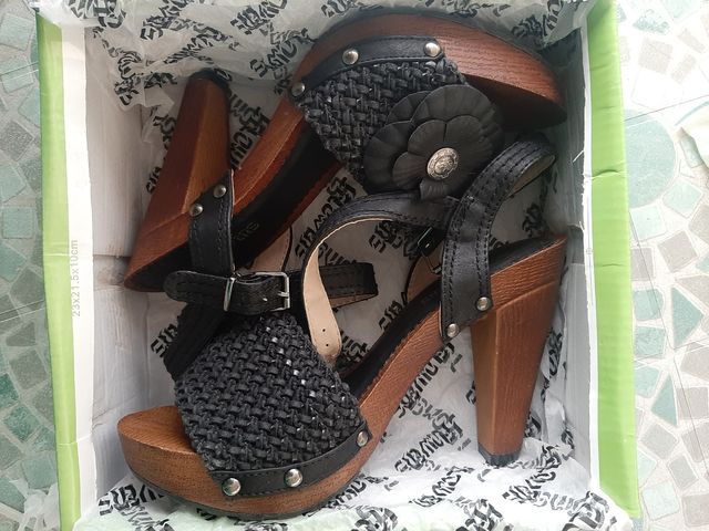 Sandali neri tacco legno, n.37