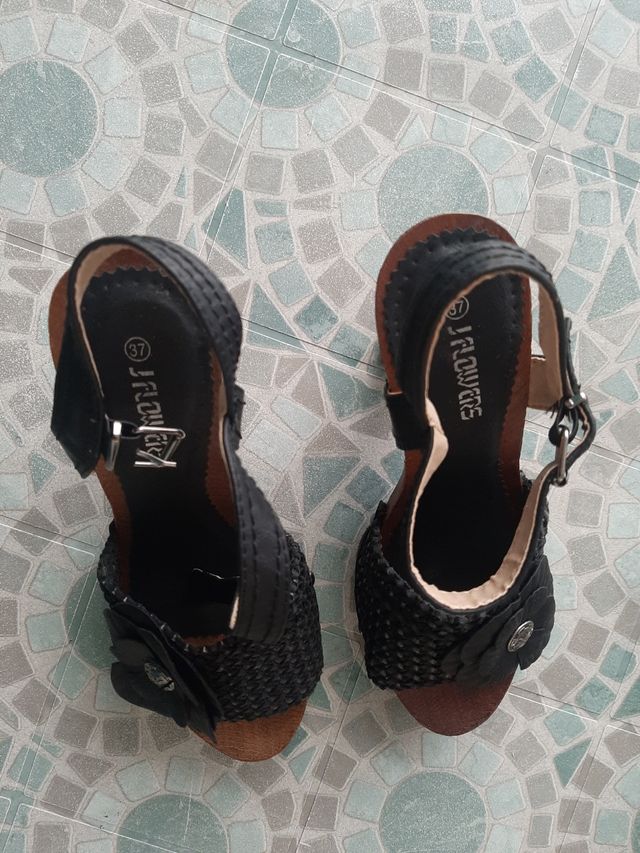 Sandali neri tacco legno, n.37