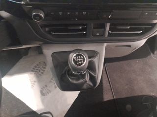 Ford Tourneo Custom Titanium 2025