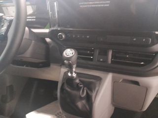Ford Tourneo Custom Titanium 2025