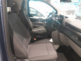 Ford Tourneo Custom Titanium 2025