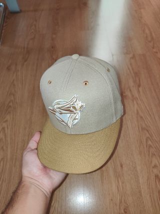 Gorra New Era LEER descripción 