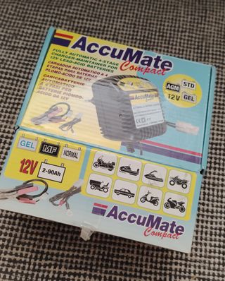 Cargador baterías AccuMate Compact 12V