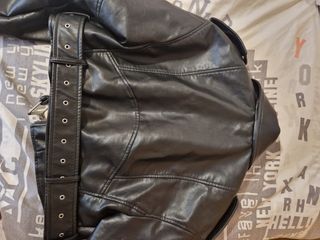 Chaqueta cuero negra Zara