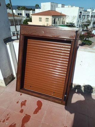 Ventana aluminio marrón Climalite