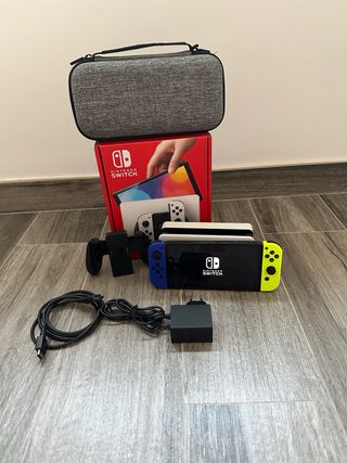 Nintendo Switch OLED - Excelente estado