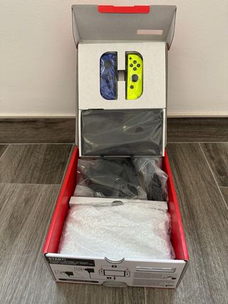 Nintendo Switch OLED - Excelente estado