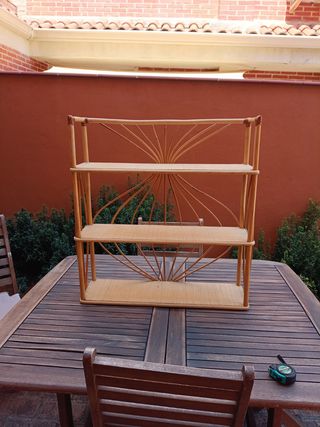 Estantería mimbre vintage