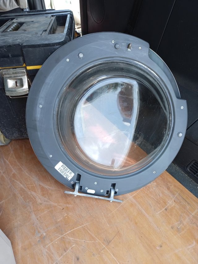 Puerta lavadora Whirlpool FSCR80212
