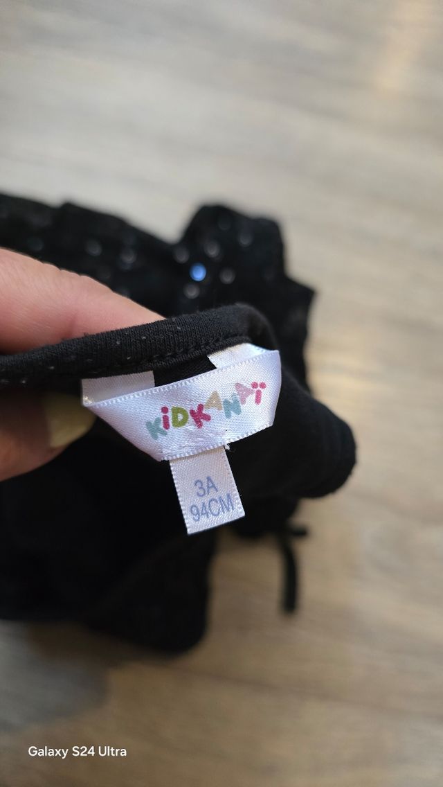 Vestido niña lentejuelas negro Kiabi