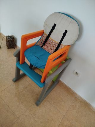 Trona con mesa infantil