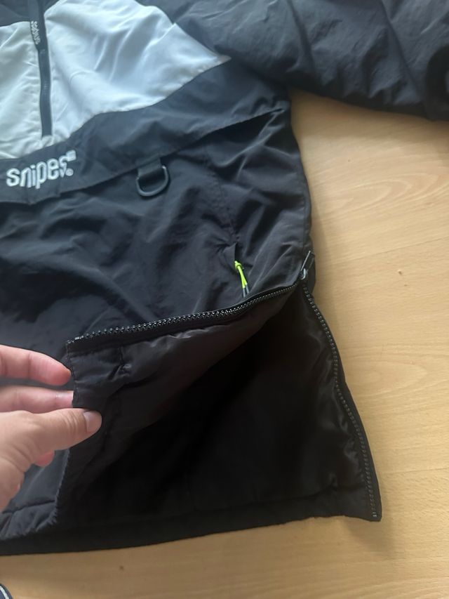 Chaqueta Snipes negra y blanca