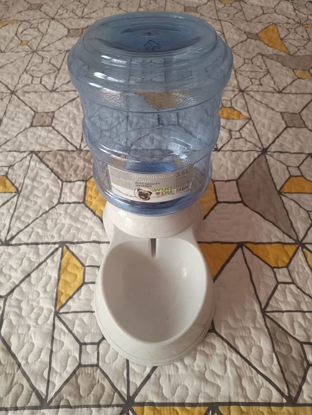 Dispensador agua mascotas 3.5L